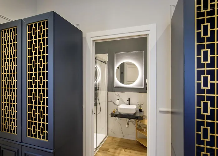 Navona Sky Palace בית הארחה 4*
