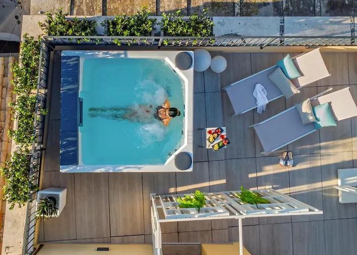 Navona Sky Palace Pensión 4*