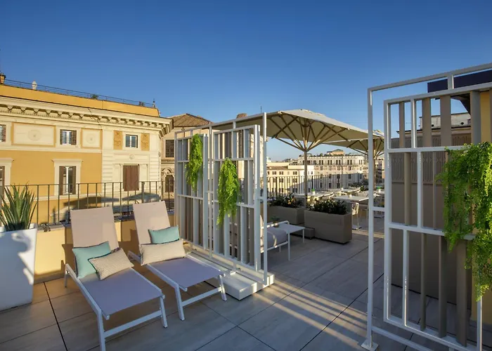 בית הארחה Navona Sky Palace 4*