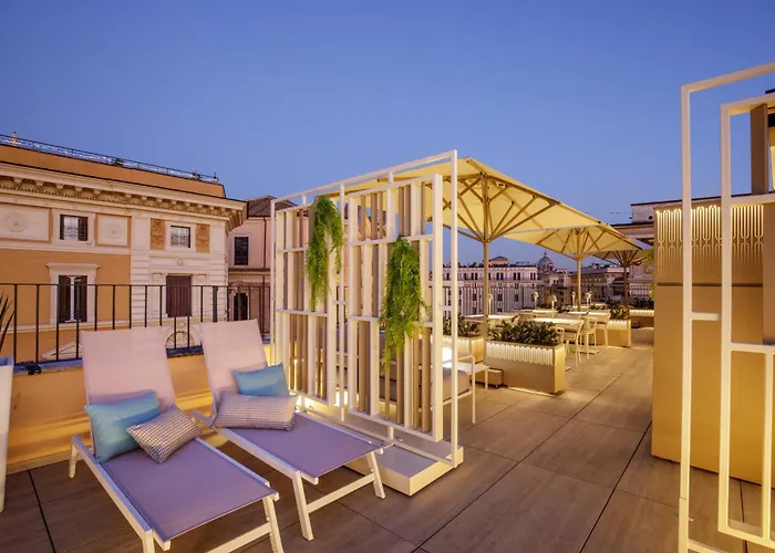Navona Sky Palace בית הארחה