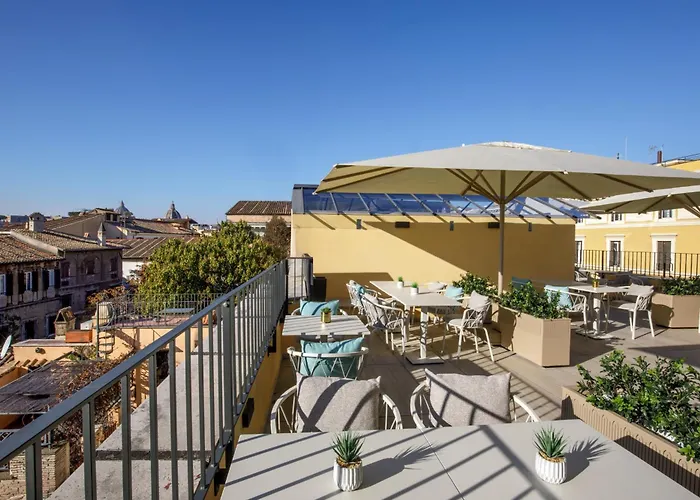 Navona Sky Palace בית הארחה